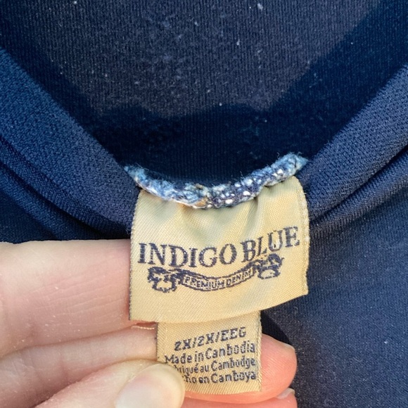 Indigo Blue Capri Pants with Elastic Waistband - Picture 2 of 12